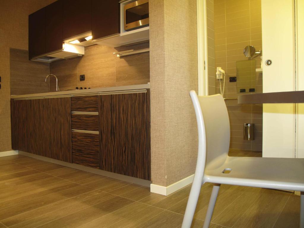 Hotel Locanda Stendhal Колорно Стая снимка
