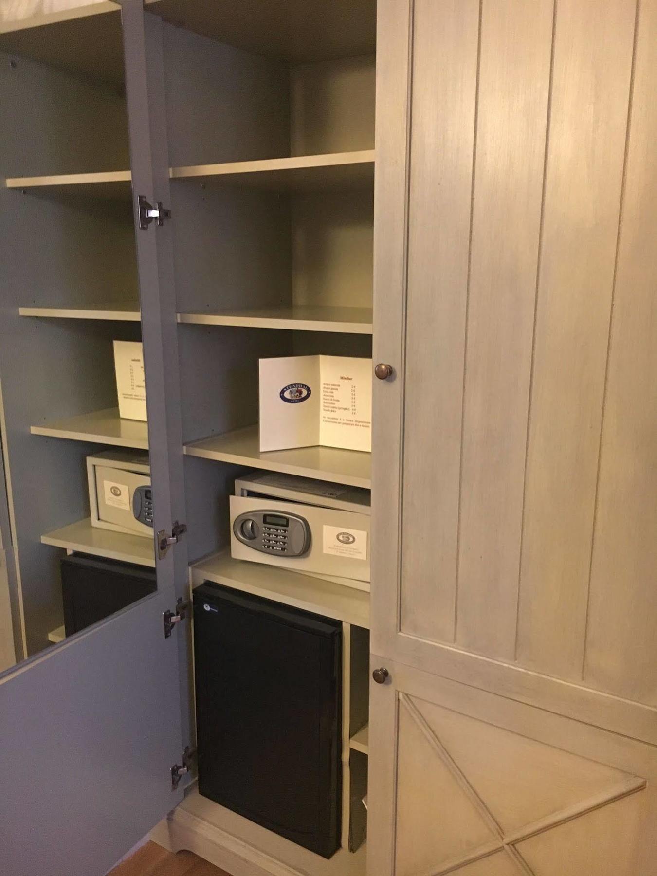 Hotel Locanda Stendhal Колорно Екстериор снимка