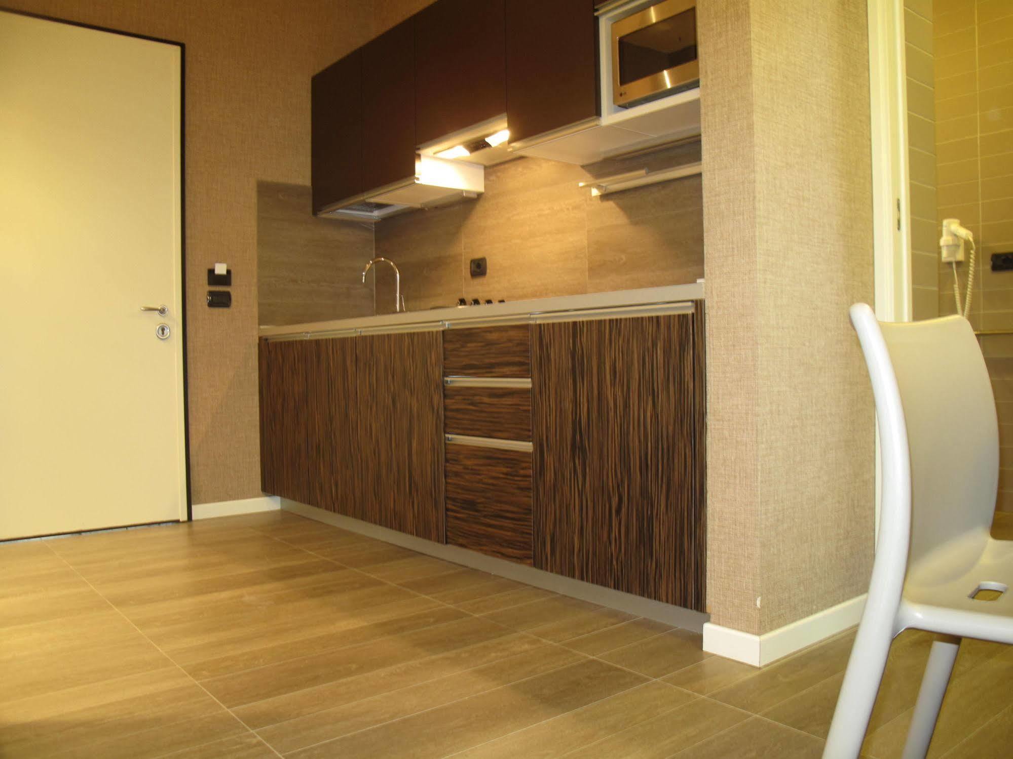 Hotel Locanda Stendhal Колорно Екстериор снимка